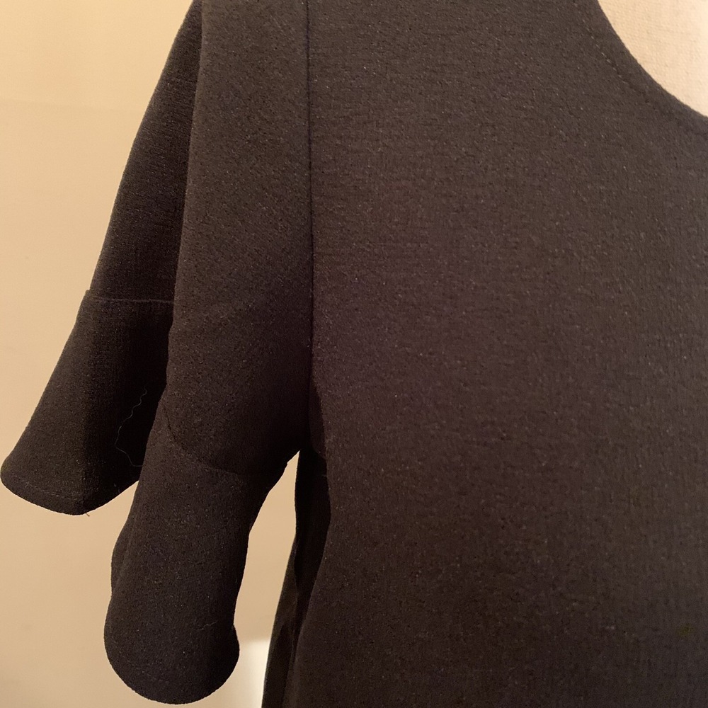 Madewell by J. Crew, Black Blouse, Short Bell Sleeves, Ruffle Hem, XS NWT - Picture 2 of 12